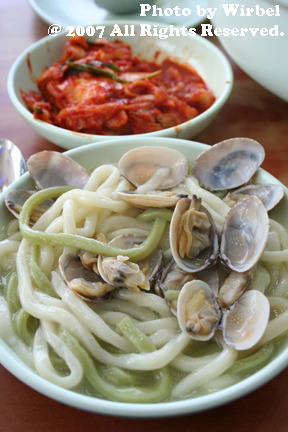 황도바지락손칼국수 이미지